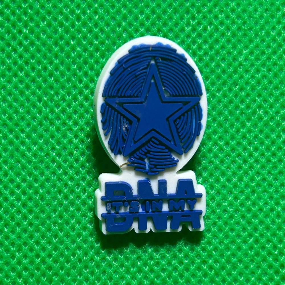 🌼 (5/$10 or 10/$15) NEW “NFL” Fun Croc Charm Collection Dallas Cowboys Football